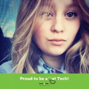 Meet your Posher, Kayla